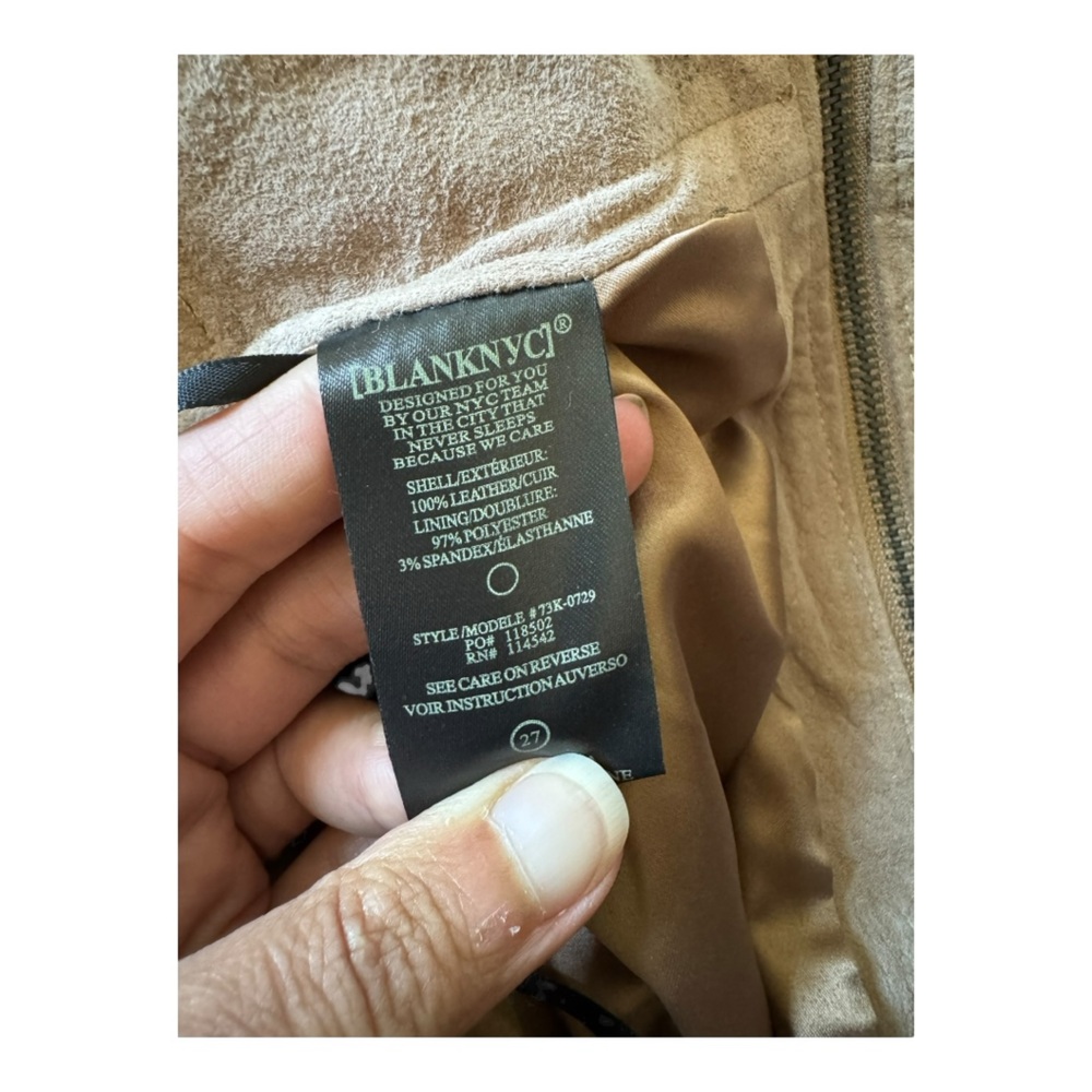 BLANK NYC | NWOT Suede Zippered Mini Skirt in Bare It All, Size 27 - Picture 10 of 15
